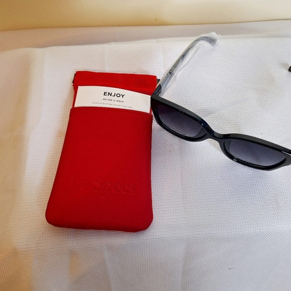 Le Specs  brand \